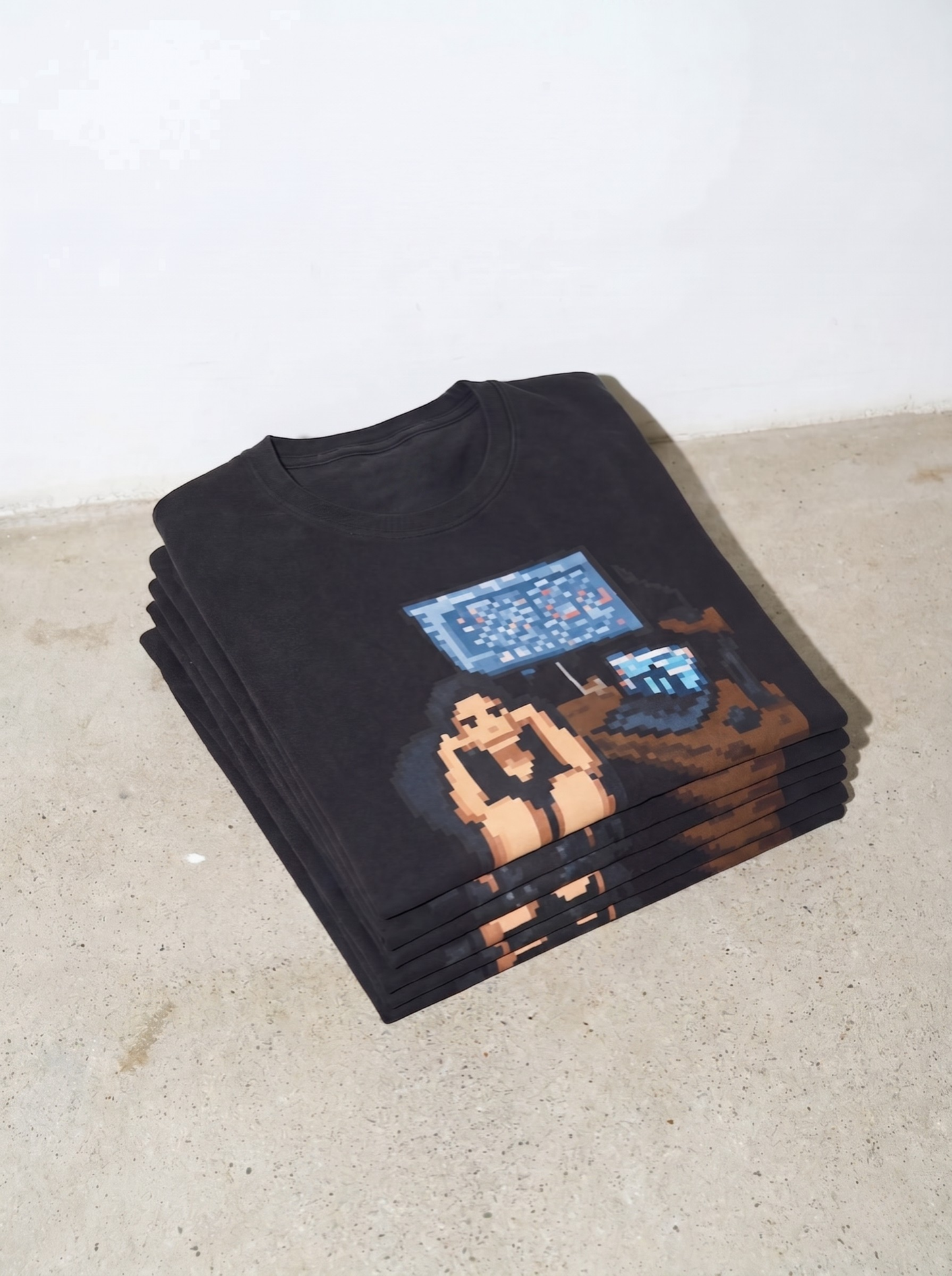 GLOBAL GEEK TEE