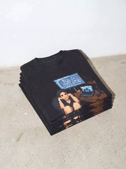 GLOBAL GEEK TEE